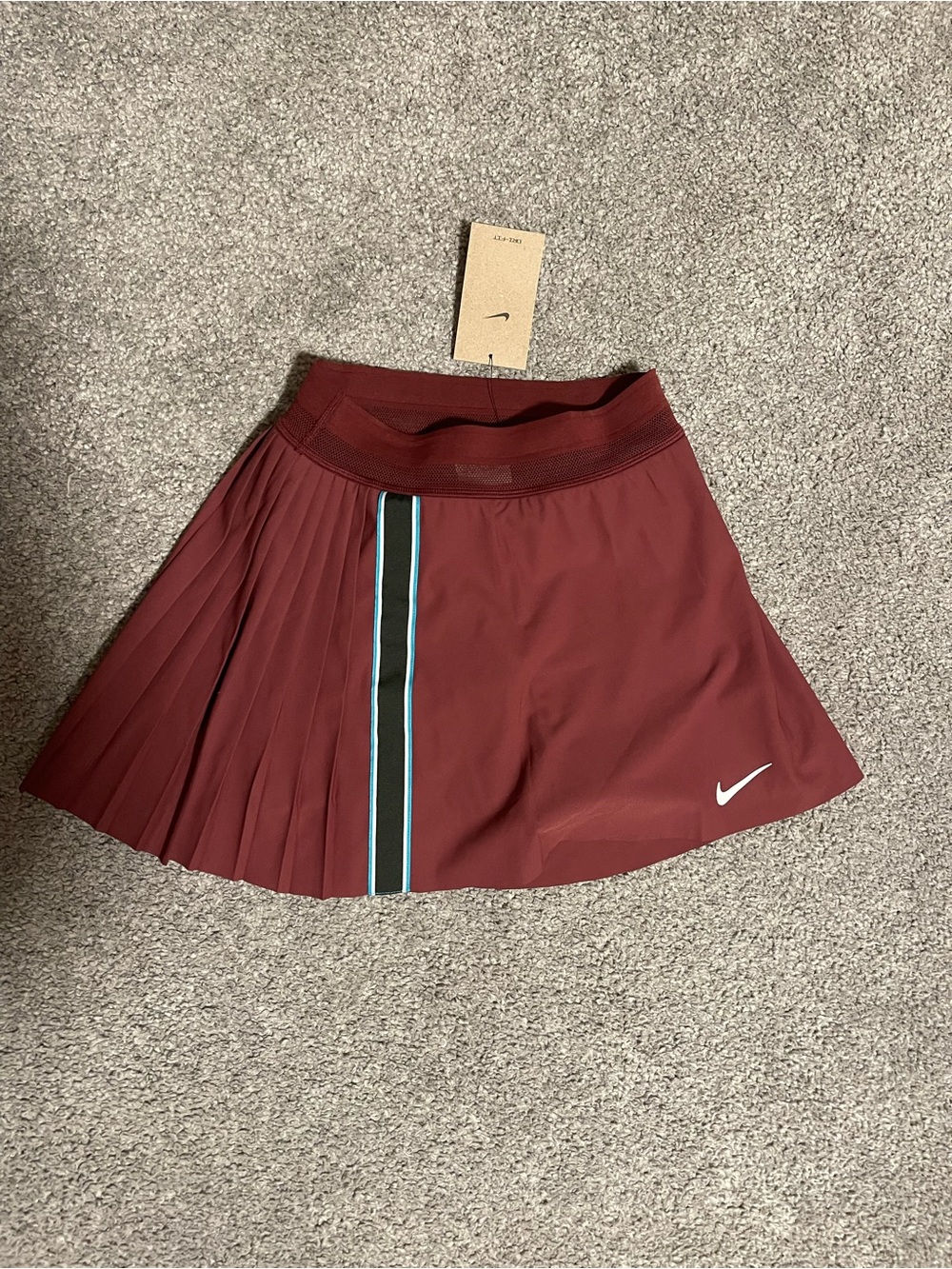 Nike court slam skirt/short xs NWT